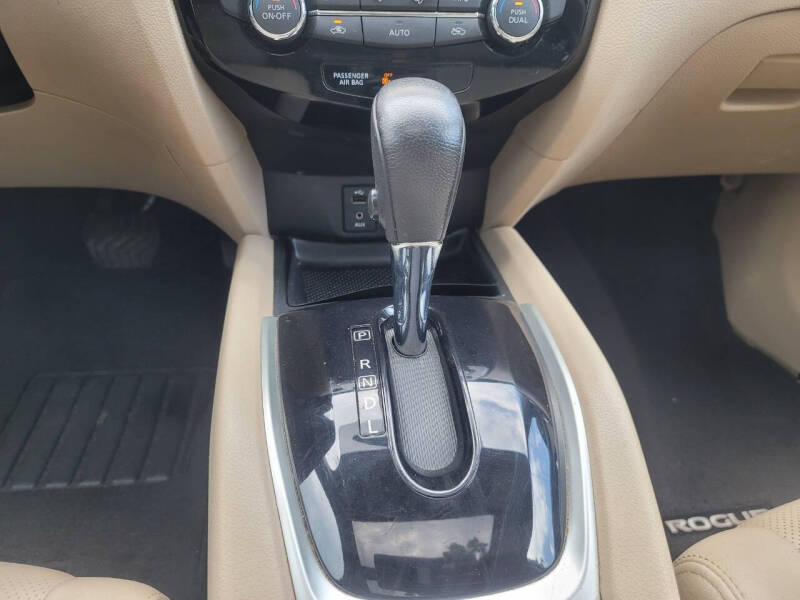 2016 Nissan Rogue SL