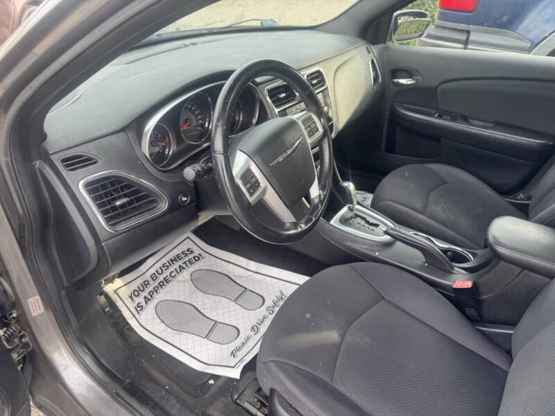 2012 Chrysler 200 Touring