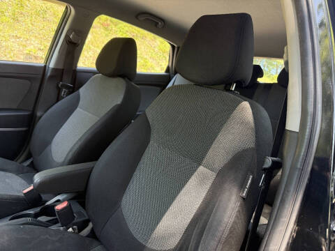 2013 Hyundai Accent GS
