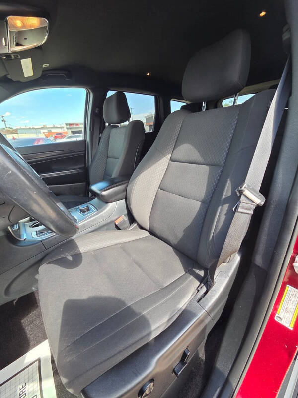 2018 Jeep Grand Cherokee Laredo E