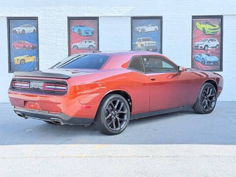 2021 Dodge Challenger SXT