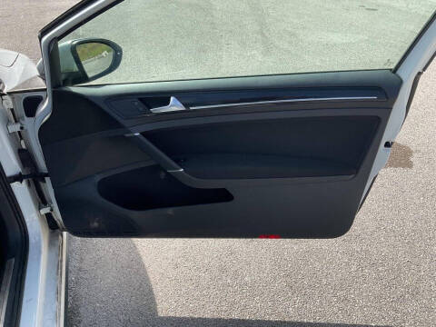 2016 Volkswagen Golf GTI S