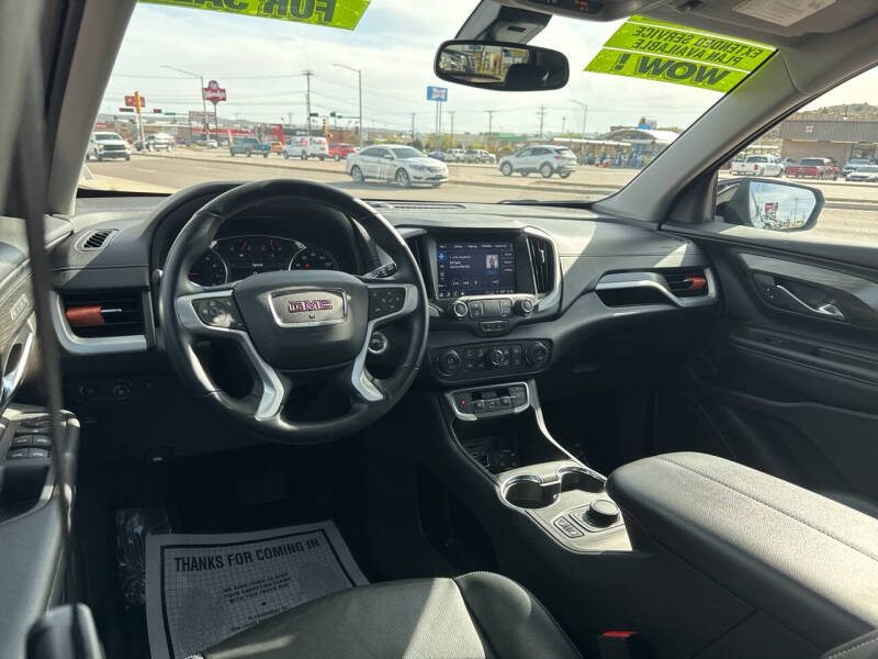 2024 GMC Terrain SLT