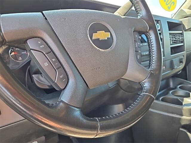 2023 Chevrolet Express 2500