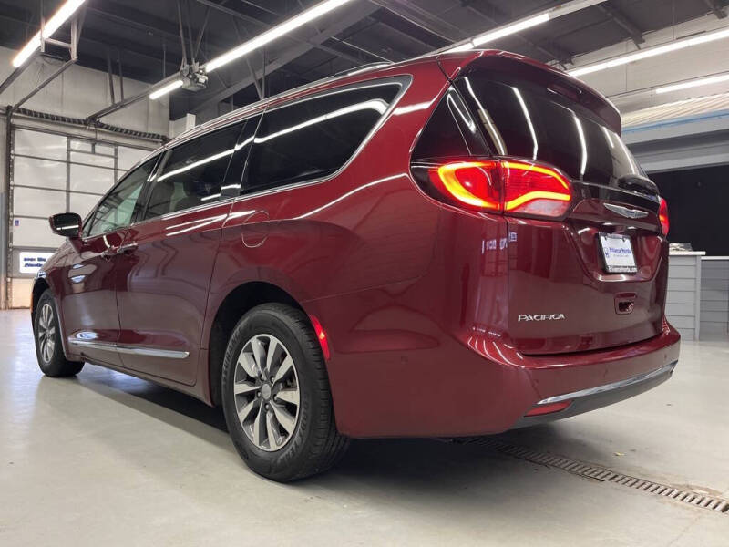 2020 Chrysler Pacifica Touring L Plus