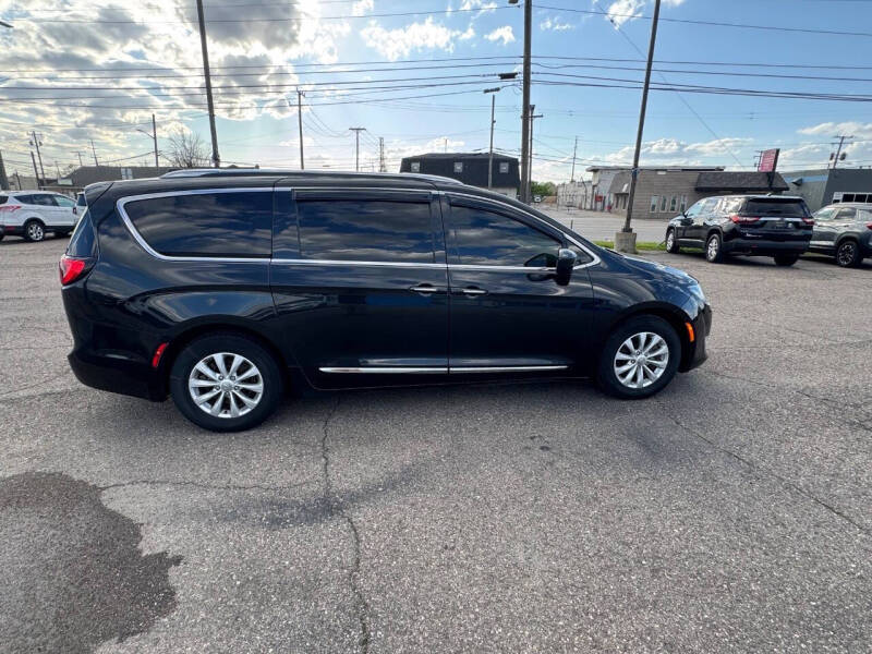 2018 Chrysler Pacifica Touring L Plus