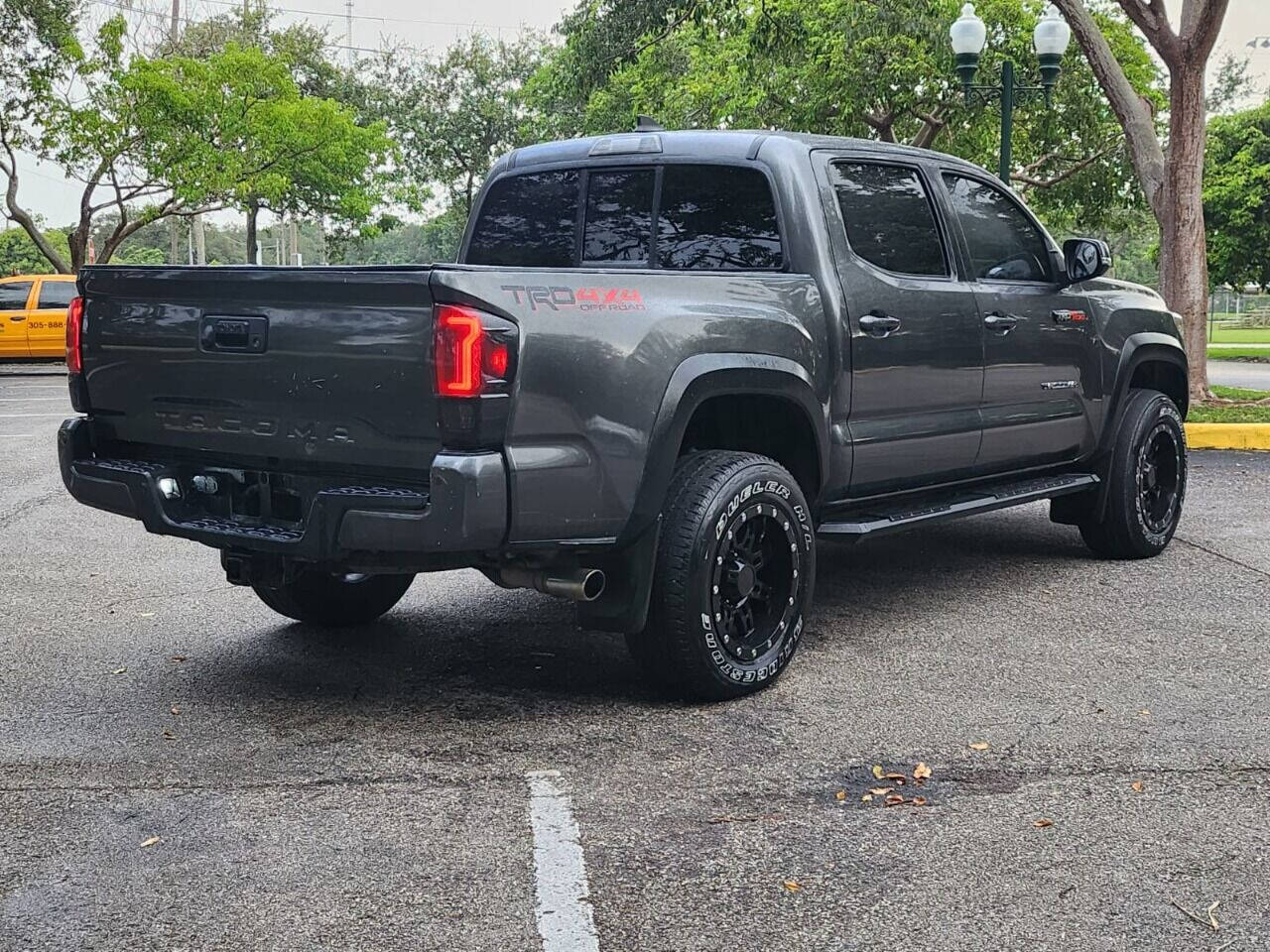 2016 TOYOTA Tacoma Pickup - $22,995