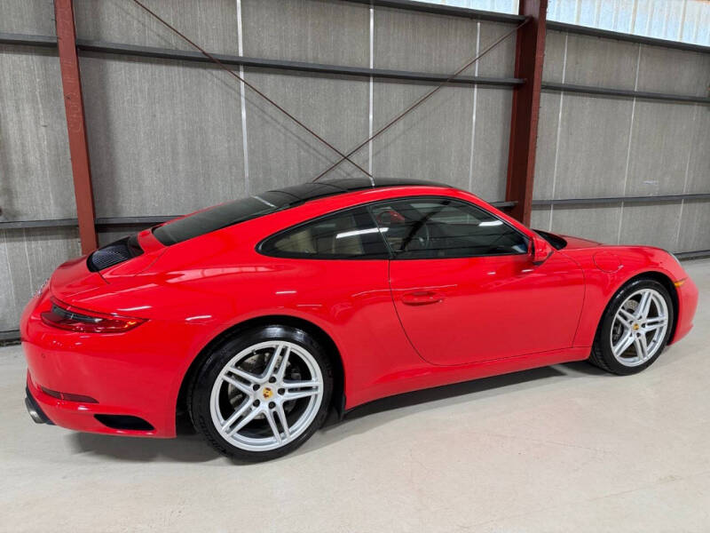 2018 Porsche 911 Carrera