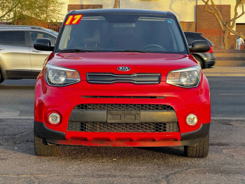 2017 Kia Soul +