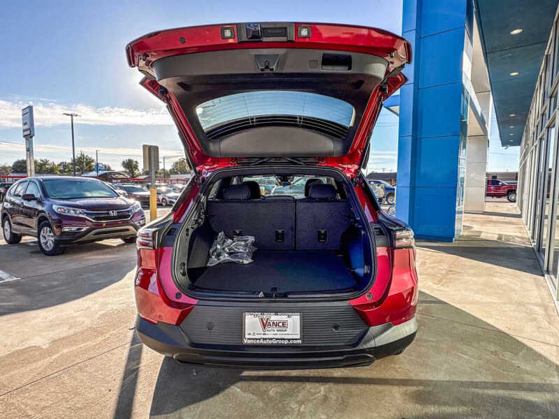 2026 Chevrolet Equinox EV LT 1