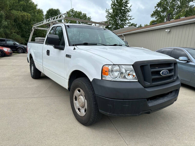 2005 Ford F-150 XL photo 4