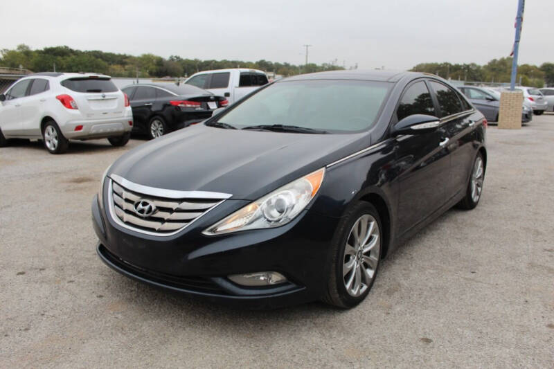 2013 Hyundai Sonata Limited photo 3