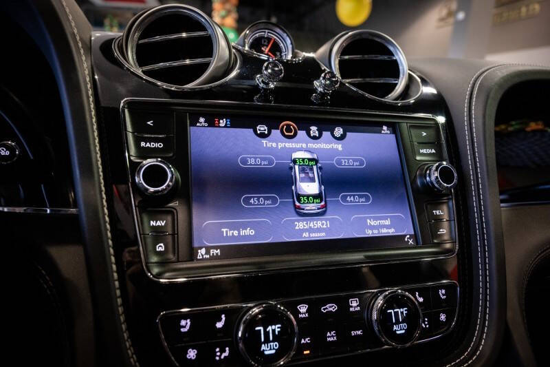 2018 Bentley Bentayga W12 Signature Edition