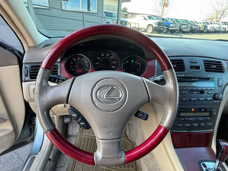 2004 Lexus ES 330