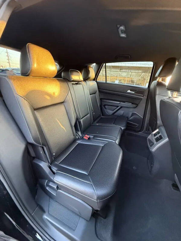 2020 Volkswagen Atlas Cross Sport SE 4Motion