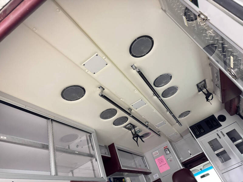 2010 Ford E-Series E-450 SD