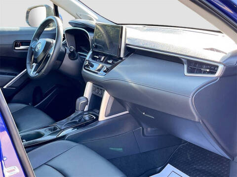 2024 Toyota Corolla Cross XLE