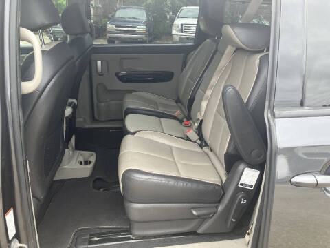 2016 Kia Sedona EX