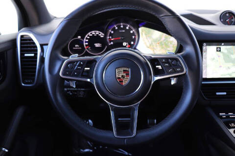 2019 Porsche Cayenne S