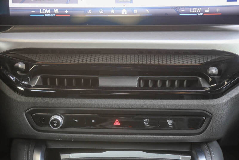 2025 BMW 2 Series M240i xDrive