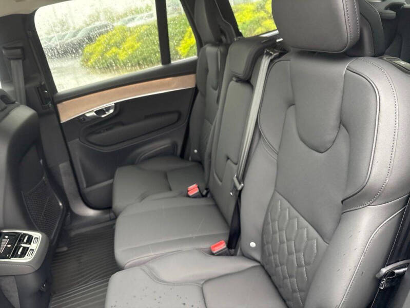 2026 Volvo XC90 B5 Core