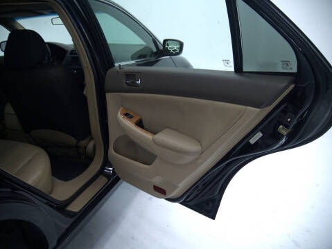 2004 Honda Accord EX w/Leather w/Navi