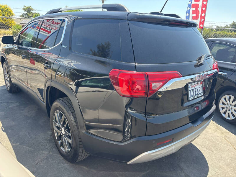 2017 GMC Acadia SLT-1