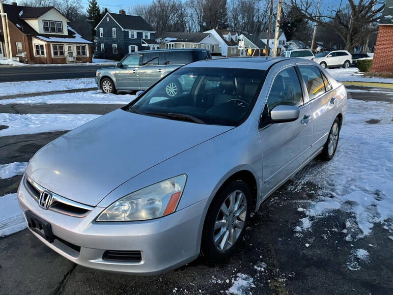 2006 Honda Accord for sale at Bronco Auto in Kalamazoo MI