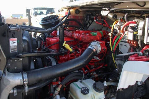 2015 Freightliner M2 106