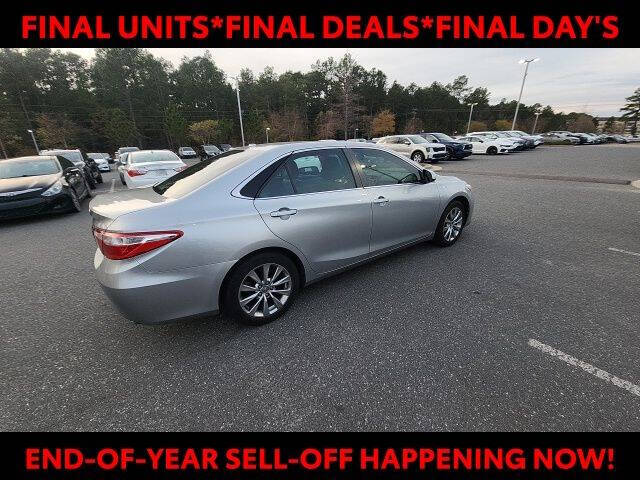 2017 Toyota Camry Hybrid XLE