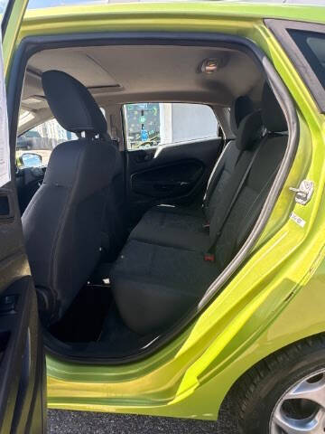 2012 Ford Fiesta SES