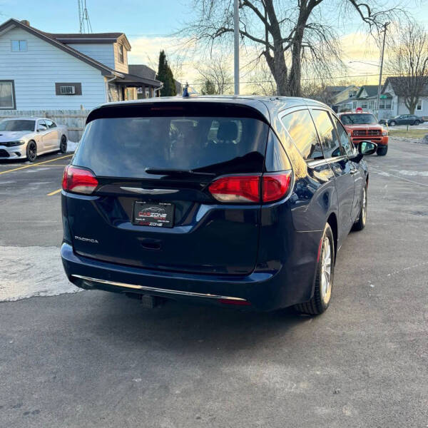 2018 Chrysler Pacifica Touring Plus