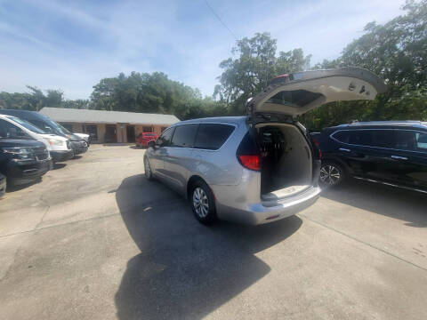 2017 Chrysler Pacifica Touring