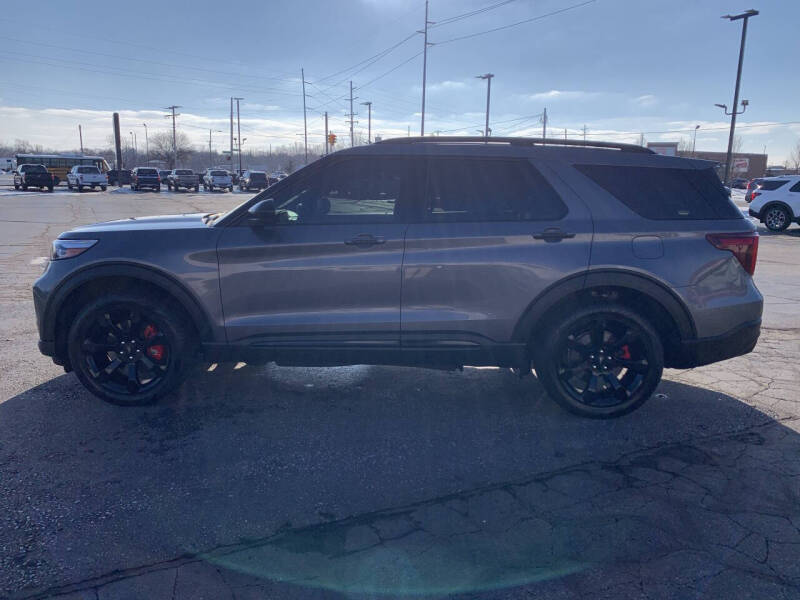 2022 Ford Explorer ST