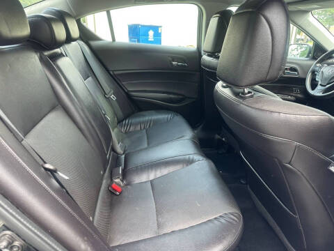 2017 Acura ILX w/Premium