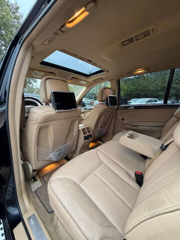 2012 Mercedes-Benz GL-Class GL 550 4MATIC