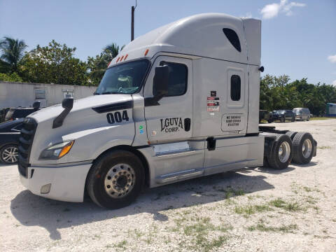 2020 Freightliner Cascadia Evolution Sleeper