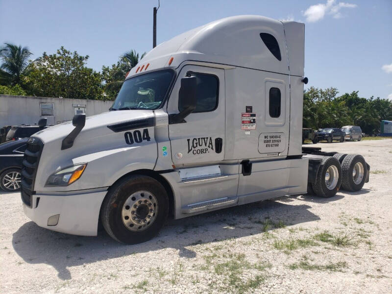 2020 Freightliner Cascadia Evolution Sleeper