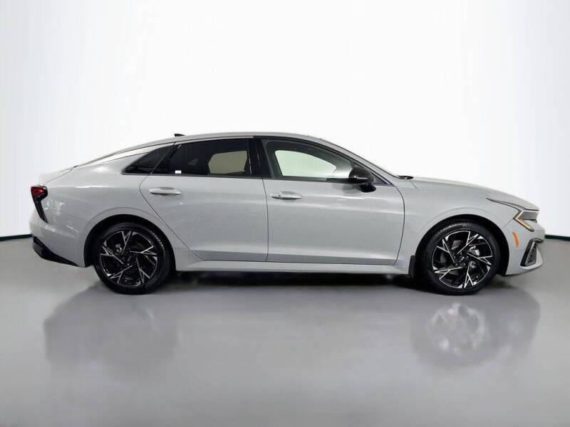 2025 Kia K5