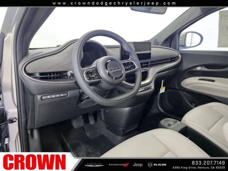 2025 FIAT 500e Giorgio Armani