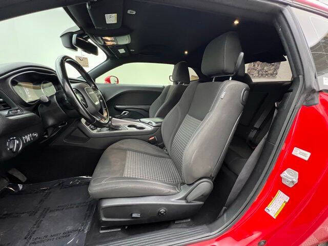 2019 Dodge Challenger SXT