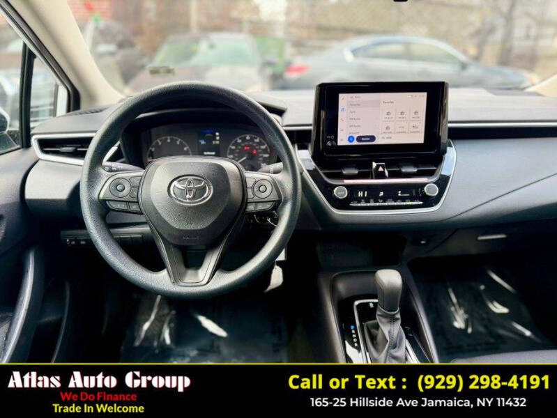 2025 Toyota Corolla LE