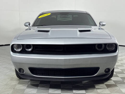 2021 Dodge Challenger SXT