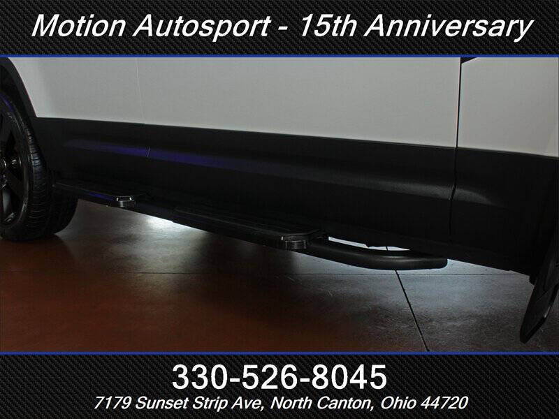 2024 Land Rover Defender 110 P300 S