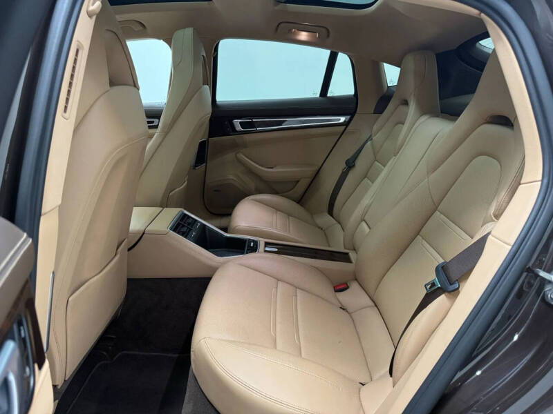 2020 Porsche Panamera