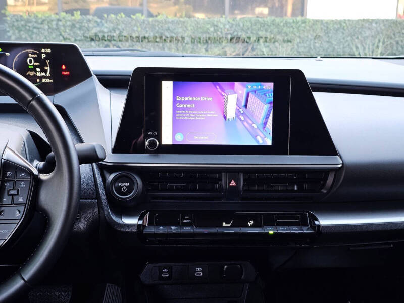 2023 Toyota Prius LE