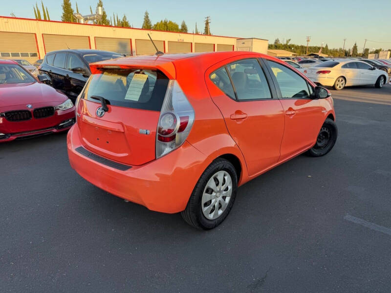 2012 Toyota Prius c Two