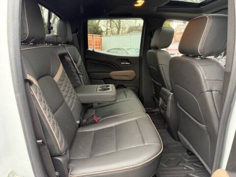 2023 GMC Canyon Denali