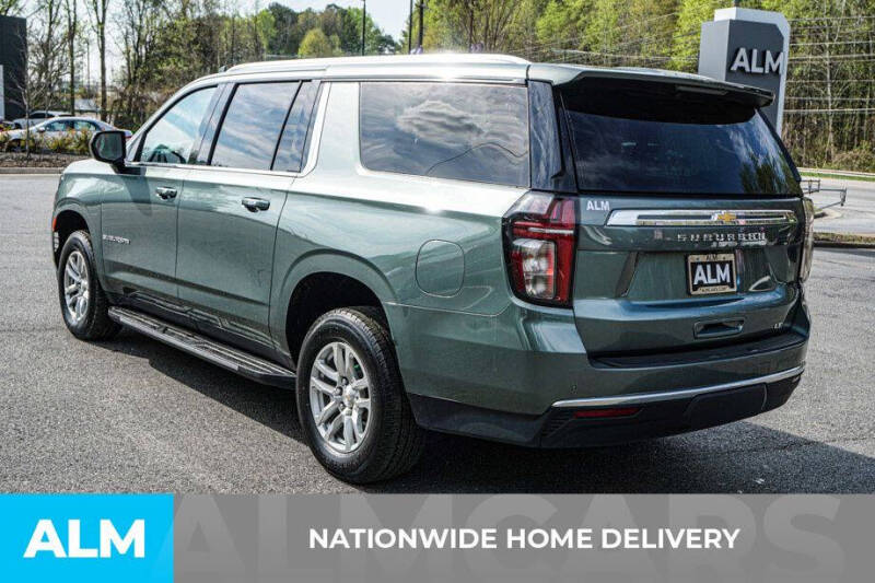 2024 Chevrolet Suburban LT