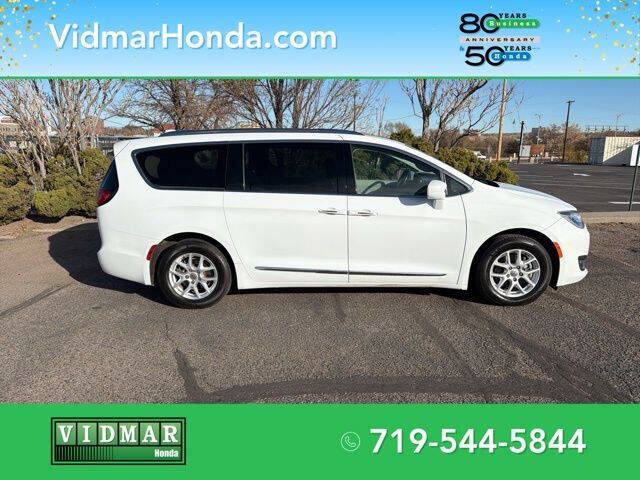 2020 Chrysler Pacifica Touring L
